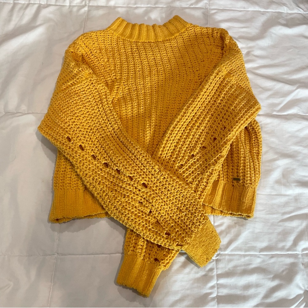 Hollister Knit Turtleneck Cropped Sweater